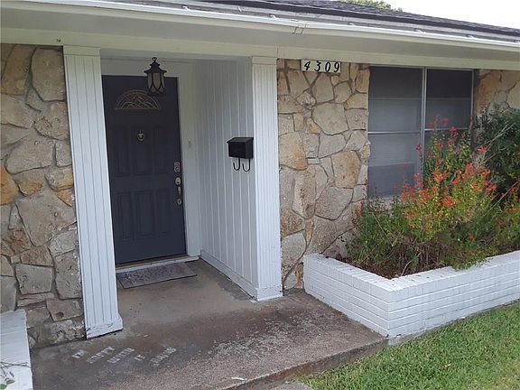 4th image of 4309 Wedgmont Cir S