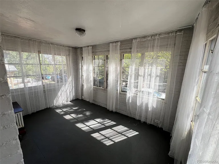 2535 E 14th Ave #10 — Photo 12