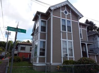 591 Commercial St APT 3, Astoria, OR 97103