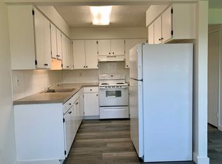 2275 NE Division St APT 12, Gresham, OR 97030
