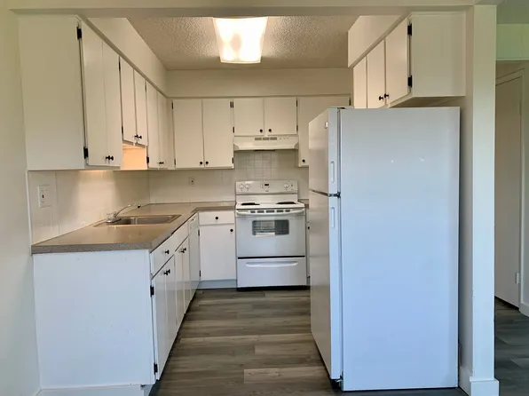 ES2275 -Eagle Rock Apartments
