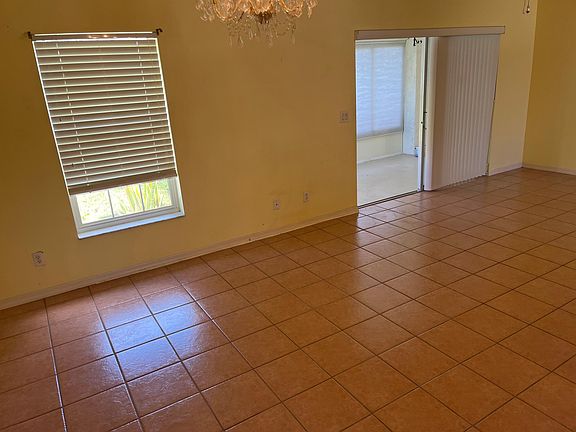 3rd image of 17744 SE 117th Cir
