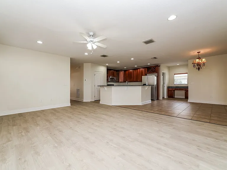 209 Fern Gulley Dr — Photo 7