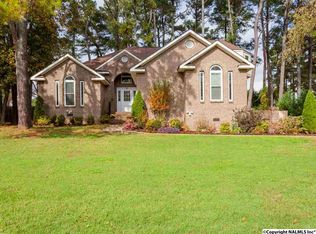 109 Mountain View Ln, Madison, AL 35758