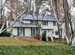 1055 Lakemont Trce, Roswell, GA 30075