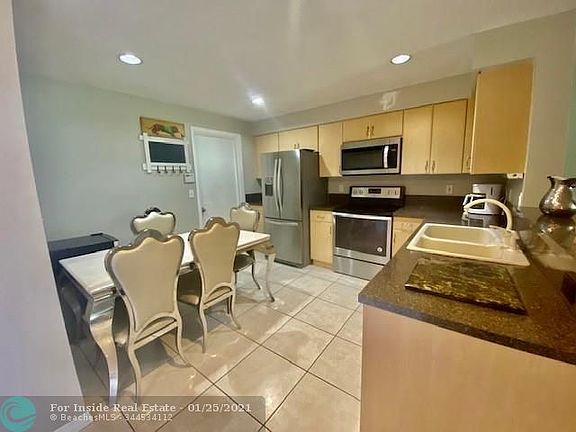 3rd image of 1564 Veracruz Ln #4