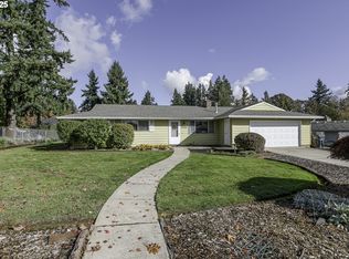 19390 Meyers Rd, Oregon City, OR 97045