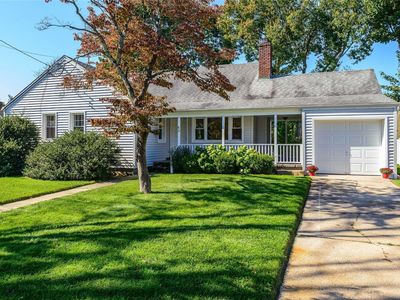 63 Woodbury Way, Syosset, NY, 11791