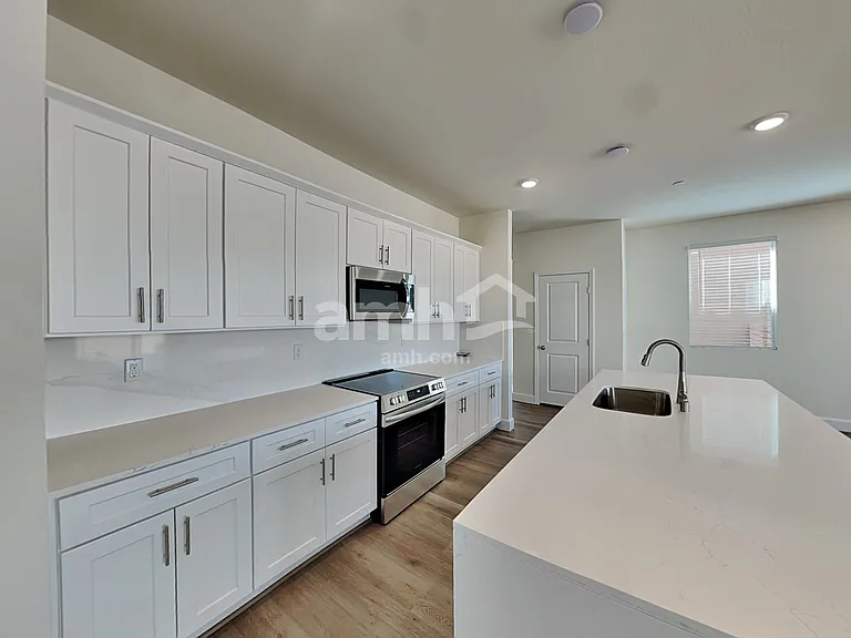 264 Austin Bellerose Pl — Photo 4