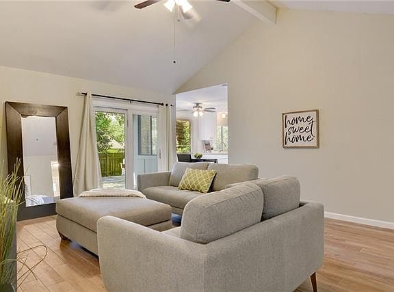 3rd image of 11605 Shoshone Dr
