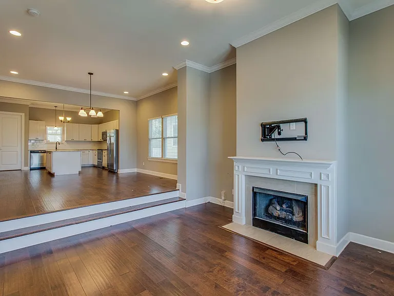 4516 Michigan Ave — Photo 9