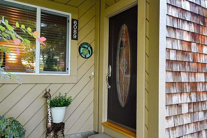 1st image of 6089 Calle De Amor
