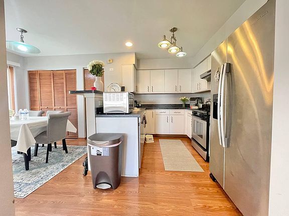 4th image of 2565 Dickens Ct