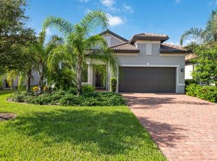 2763 Aviamar Cir, Naples, FL 34114