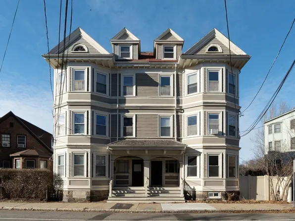 201 High St, Brookline, MA 02445