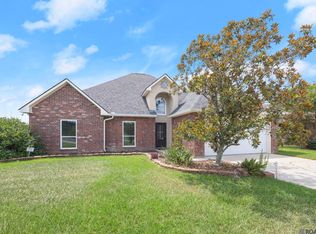 36001 Raleigh Dr, Denham Springs, LA 70706