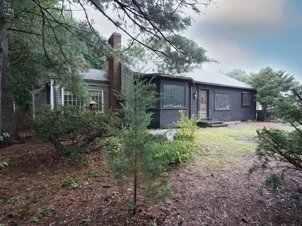 277 Kelley Blvd, North Attleboro, MA 02760