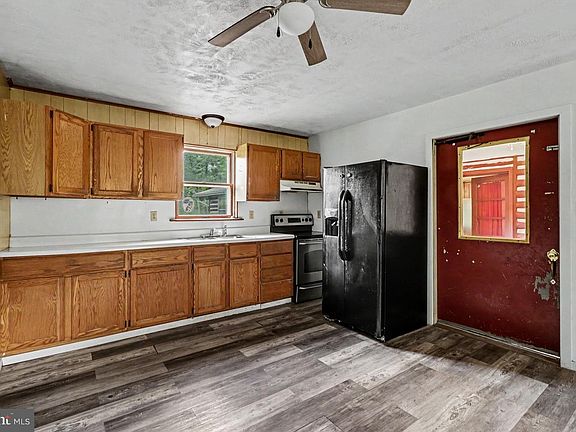 4th image of 75 Church Rd