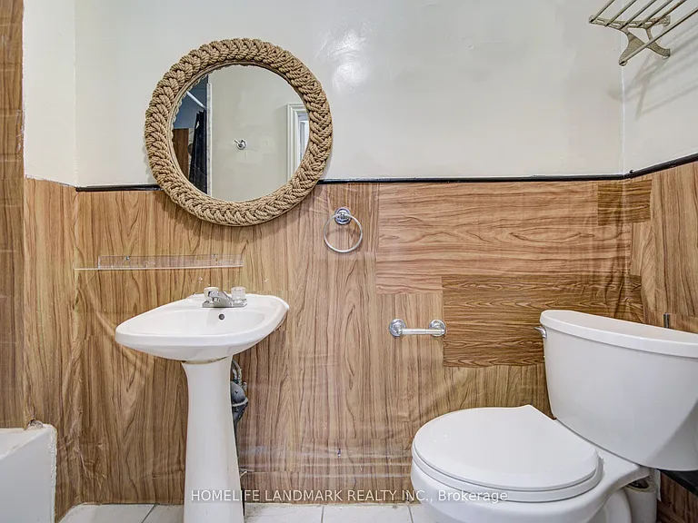 19 Armstrong Ave — Photo 8