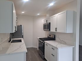 3918 Oregon St