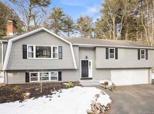 22 Wildwood Rd, West Simsbury, CT 06092