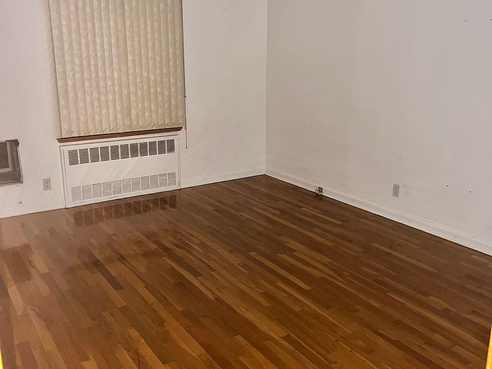 1st image of 5835 182nd St Fl 1