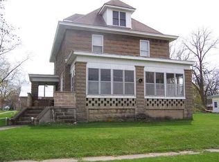 201 W Fast Ave, Mackinaw, IL 61755