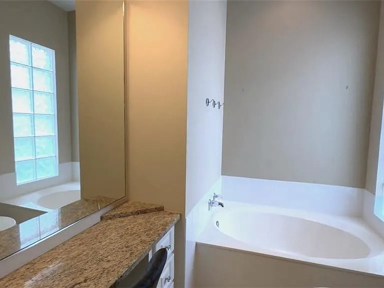 4402 Novato Ct — Photo 13