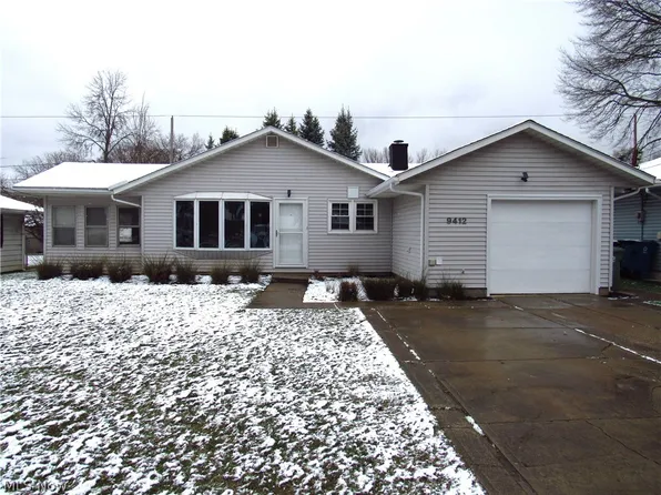 9412 W Ridgewood Dr, Parma Heights, OH 44130