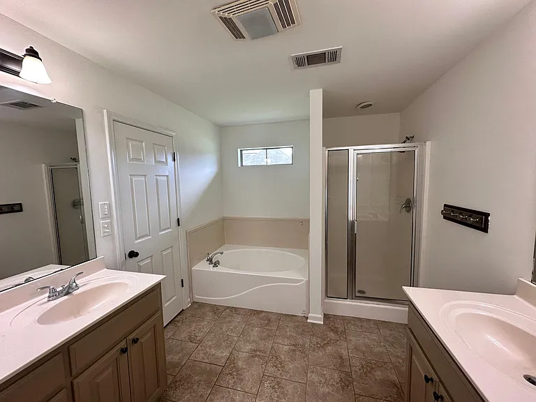 16025 Weston Court Dr — Photo 19