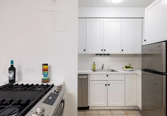 3rd image of 49 W 12th St APT 5G