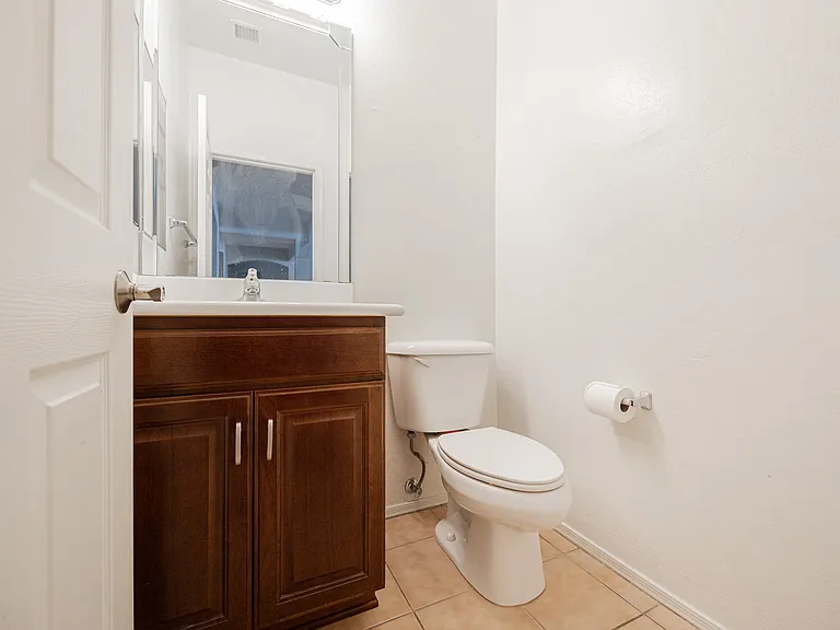 15268 W Coolidge St — Photo 30