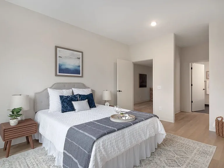 Orris: Apartments and Townhomes — Photo 41