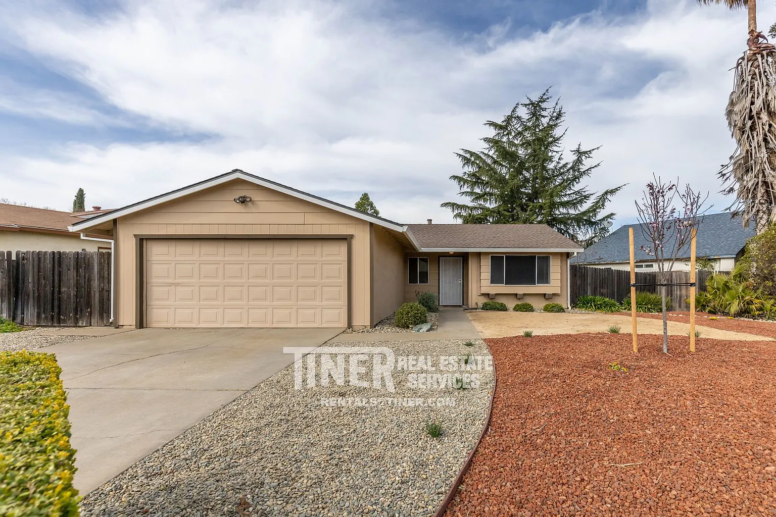 3764 Station St photo 1