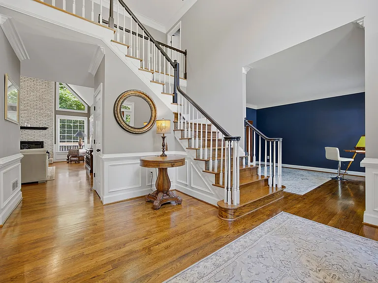 10530 Tuxford Dr — Photo 7
