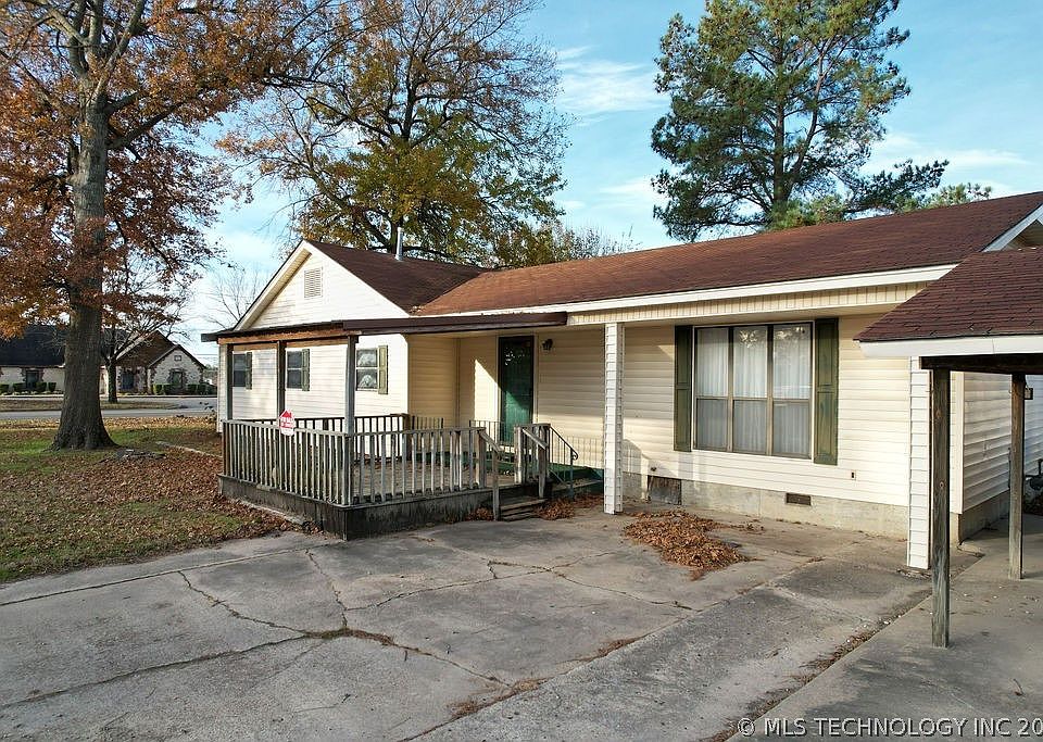 1st image of 501 W Main St