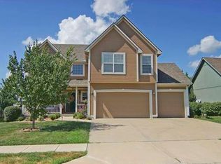 2530 SW Golden Eagle Rd, Lees Summit, MO 64082