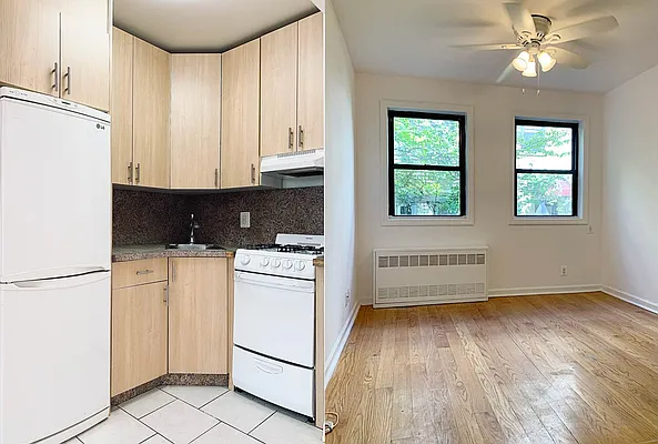 Rented by Quest Realty Sunnyside Corp | media 10