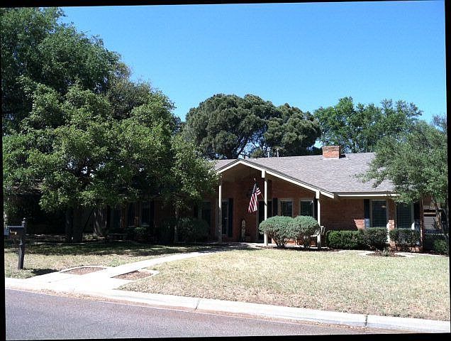 1st image of 3206 Durant Dr