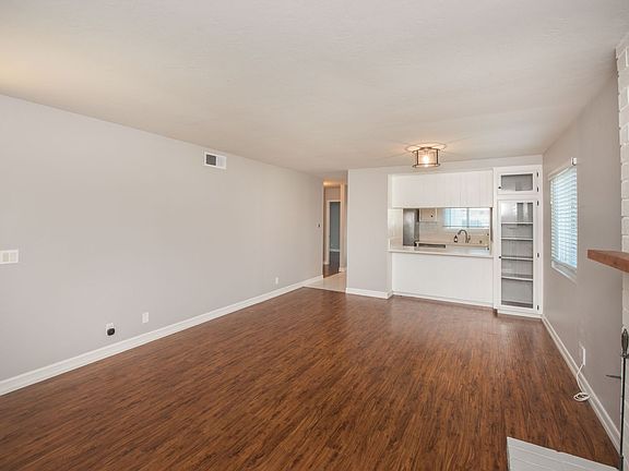 4th image of 21142 Chesterbrook Ln