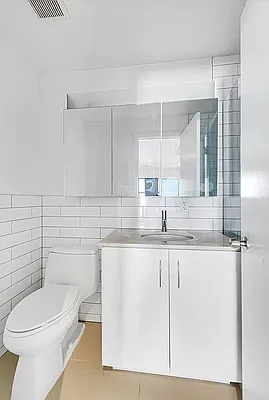 Rented by REAL New York | media 7