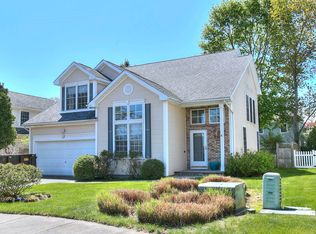 41 Ennis Ln, Fairfield, CT 06824