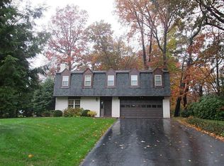 105 Firbank Dr, Butler, PA 16002