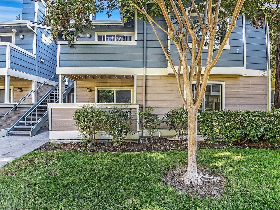 1st image of 2707 Somerset Park Cir