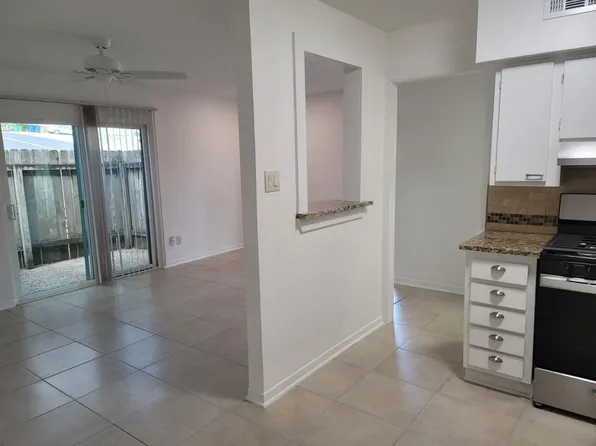 2308 Barton Village Cir APT 102, Austin, TX 78704