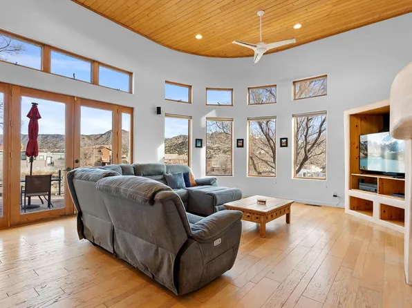 13737 Waterfall Dr SE, Albuquerque, NM 87123