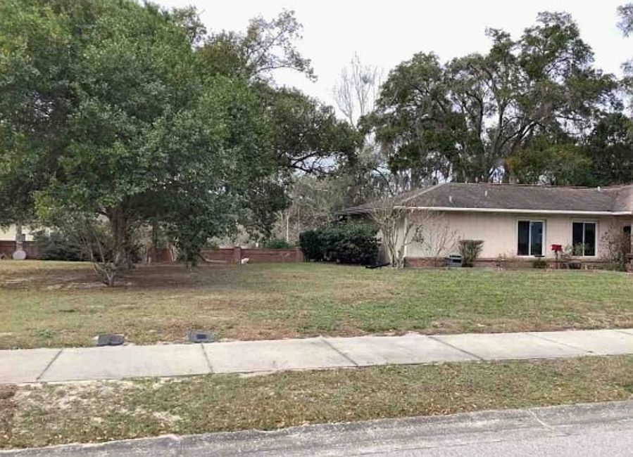 2nd image of 83 Tomoka Dr