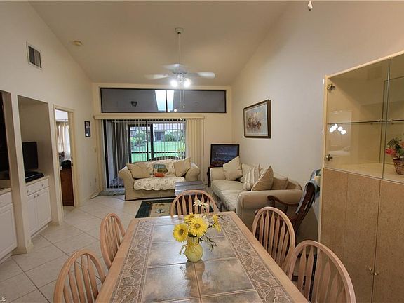 4th image of 10735 Henry Ct #601