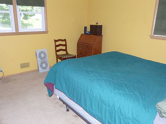 5th image of 3850 Van Buren St NE