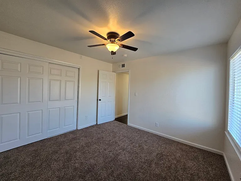3012 E Los Altos Ave — Photo 26